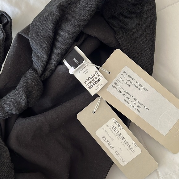 Blossom Black Lu Shoulder Bag - Picture 7 of 12